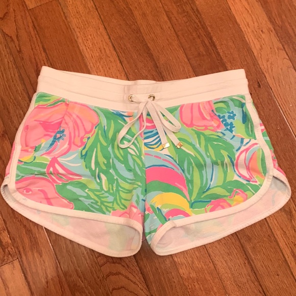 Lilly Pulitzer Pants - Lilly Pulitzer size XS comfy shorts.